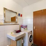 Oberamsel شقة