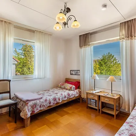Oberamsel Apartment *