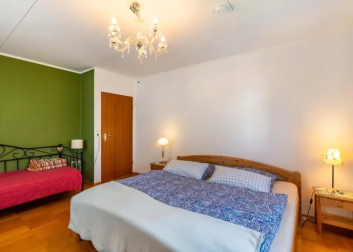 Oberamsel Apartamento *